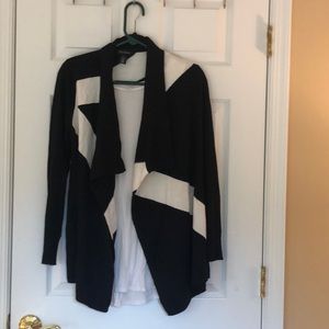 Black and white cardigan with asymmetrical print